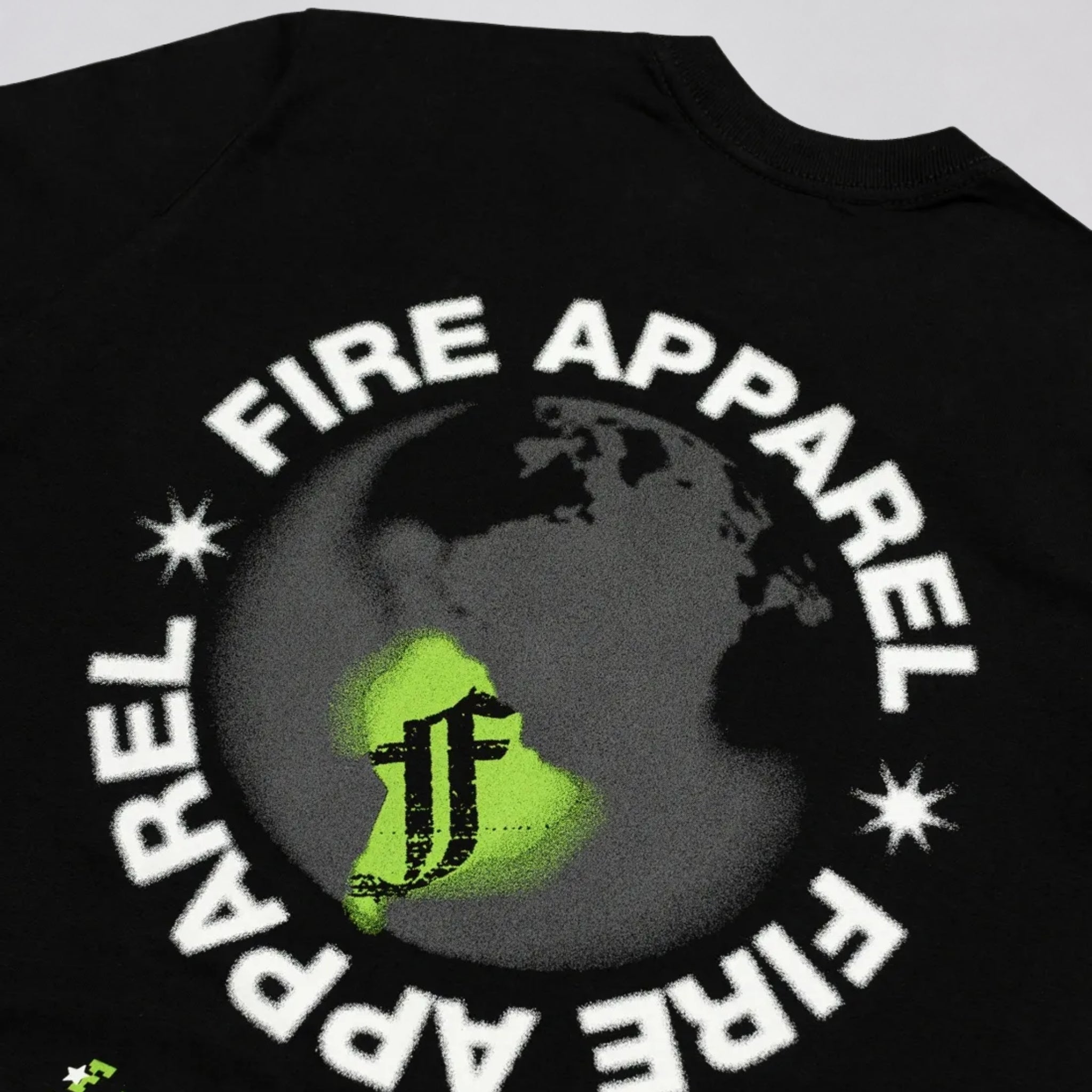 Camiseta Fire In The World Preta