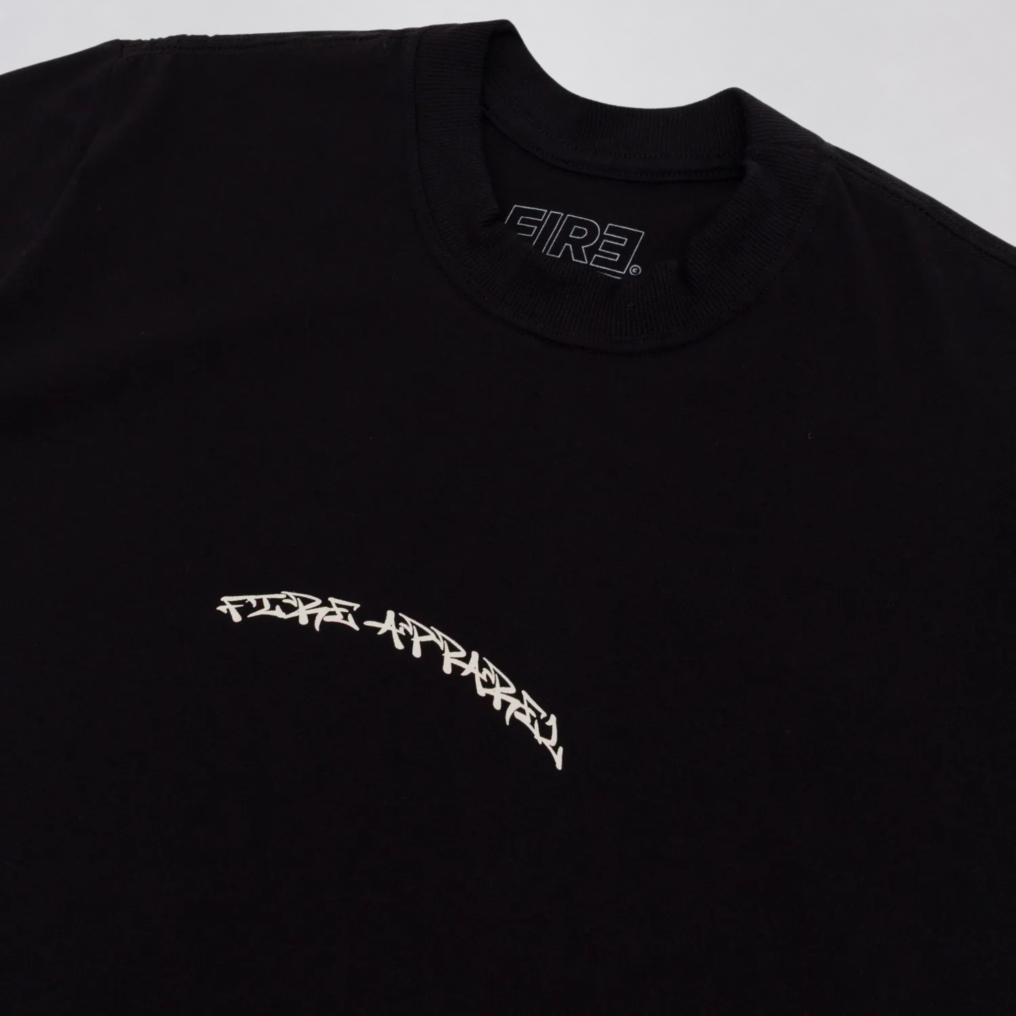 CAMISETA BÁSICA ATLAS