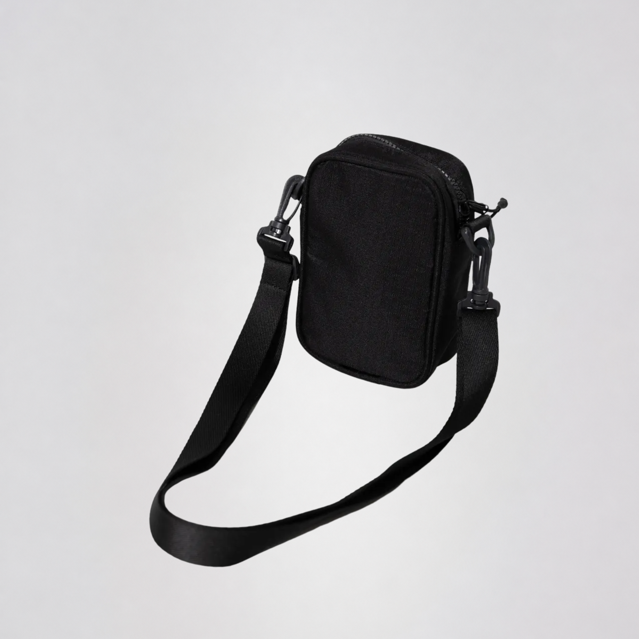SHOULDER BAG ESSENTIAL