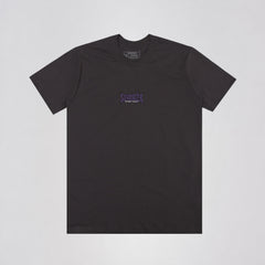 Camiseta Stranger Vertical Spikes Chumbo